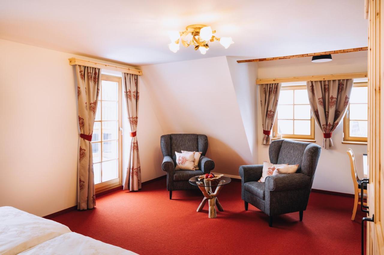 Erzgebirgshaus Zirbenliebe Holiday home Altenberg