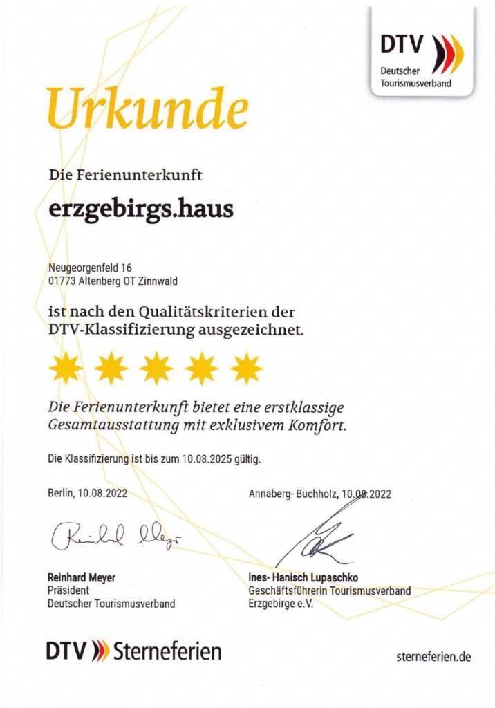 Erzgebirgshaus Zirbenliebe Holiday home Altenberg